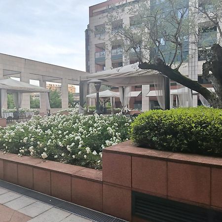 Appartamento Bilocale Con Terrazzo E Box Auto Su Richiesta Côme Esterno foto