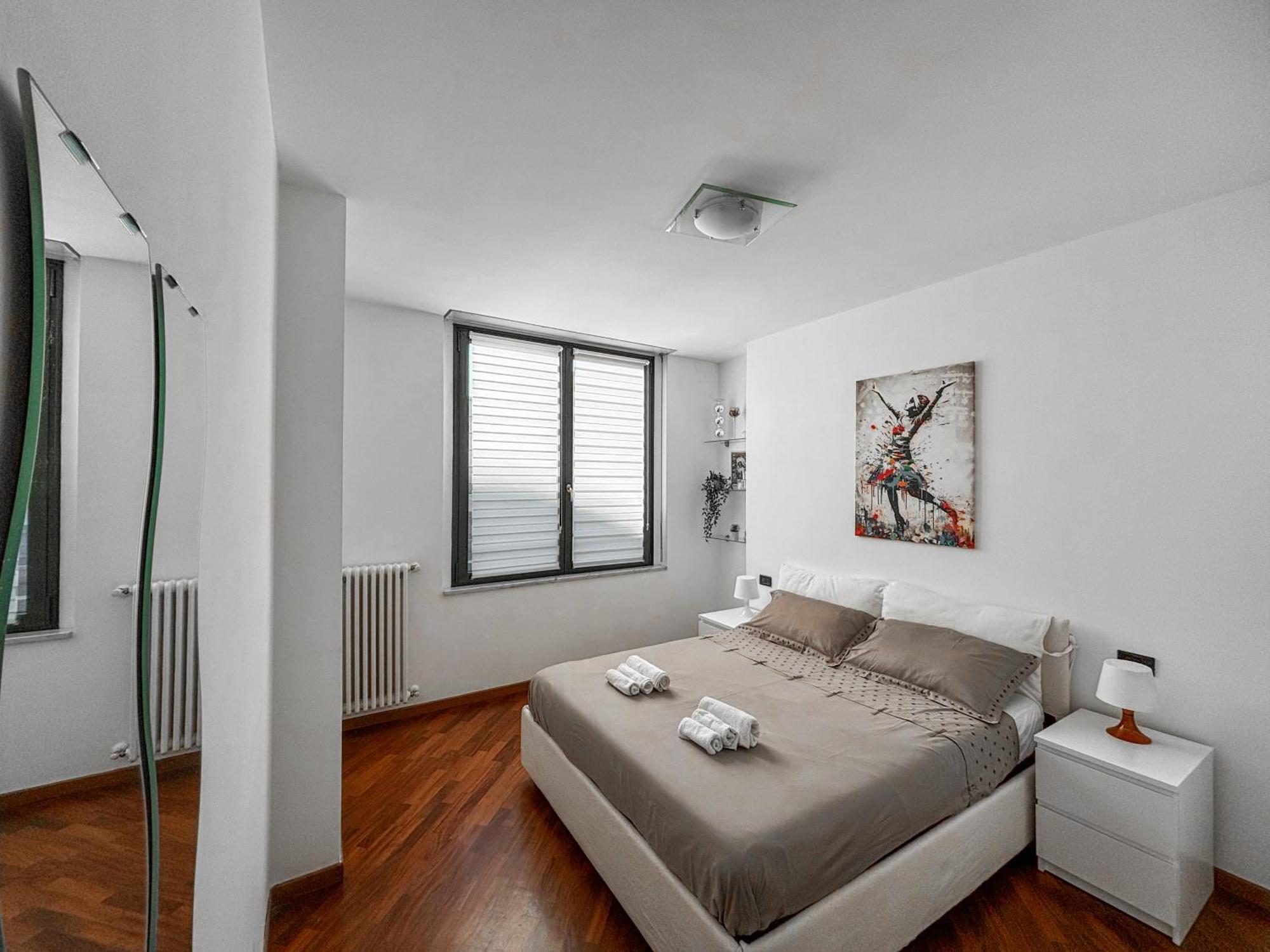Appartamento Bilocale Con Terrazzo E Box Auto Su Richiesta Côme Esterno foto