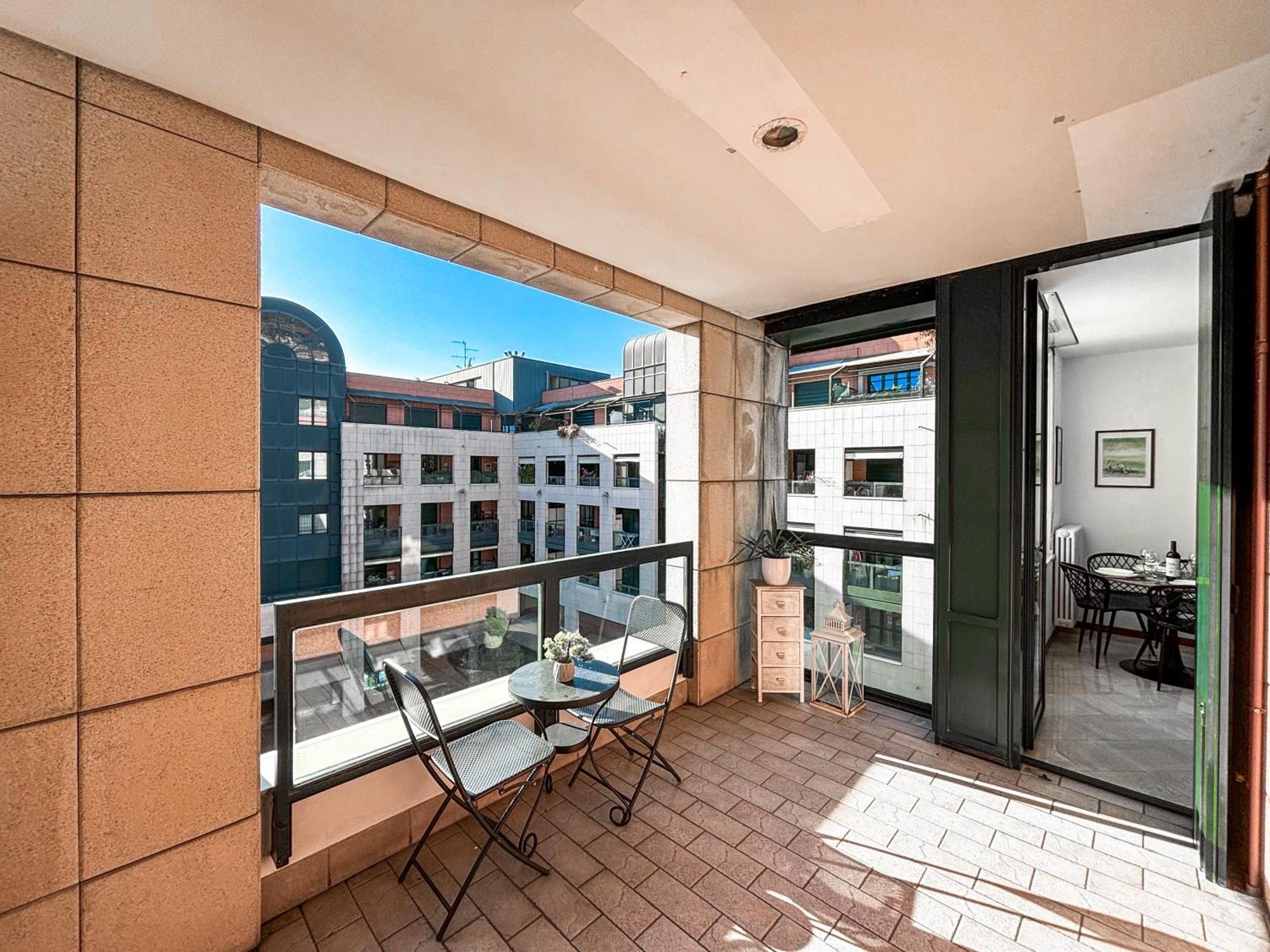 Appartamento Bilocale Con Terrazzo E Box Auto Su Richiesta Côme Esterno foto